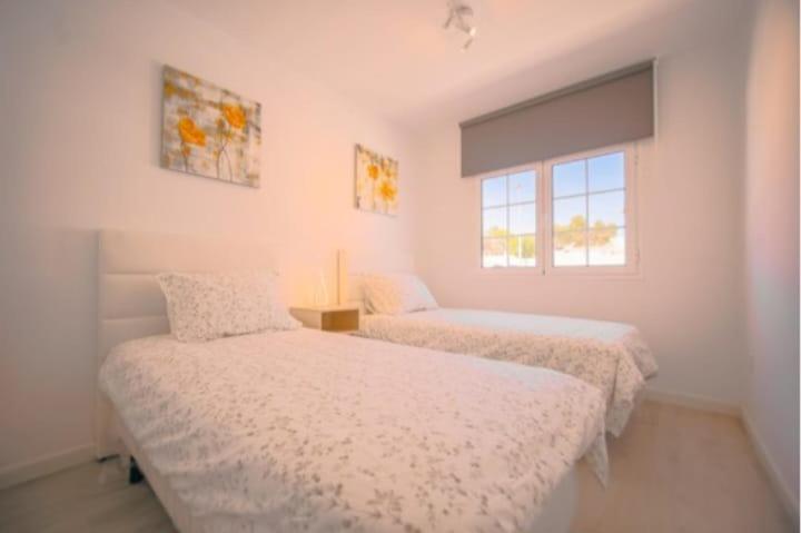 Atlantic View 1B 2 Bedrooms Ground Floor, Complex Featured On A Place In The Sun Пуерто дел Кармен Екстериор снимка